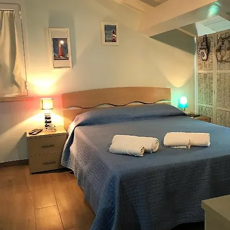 Bed & Breakfast Faro Bianco